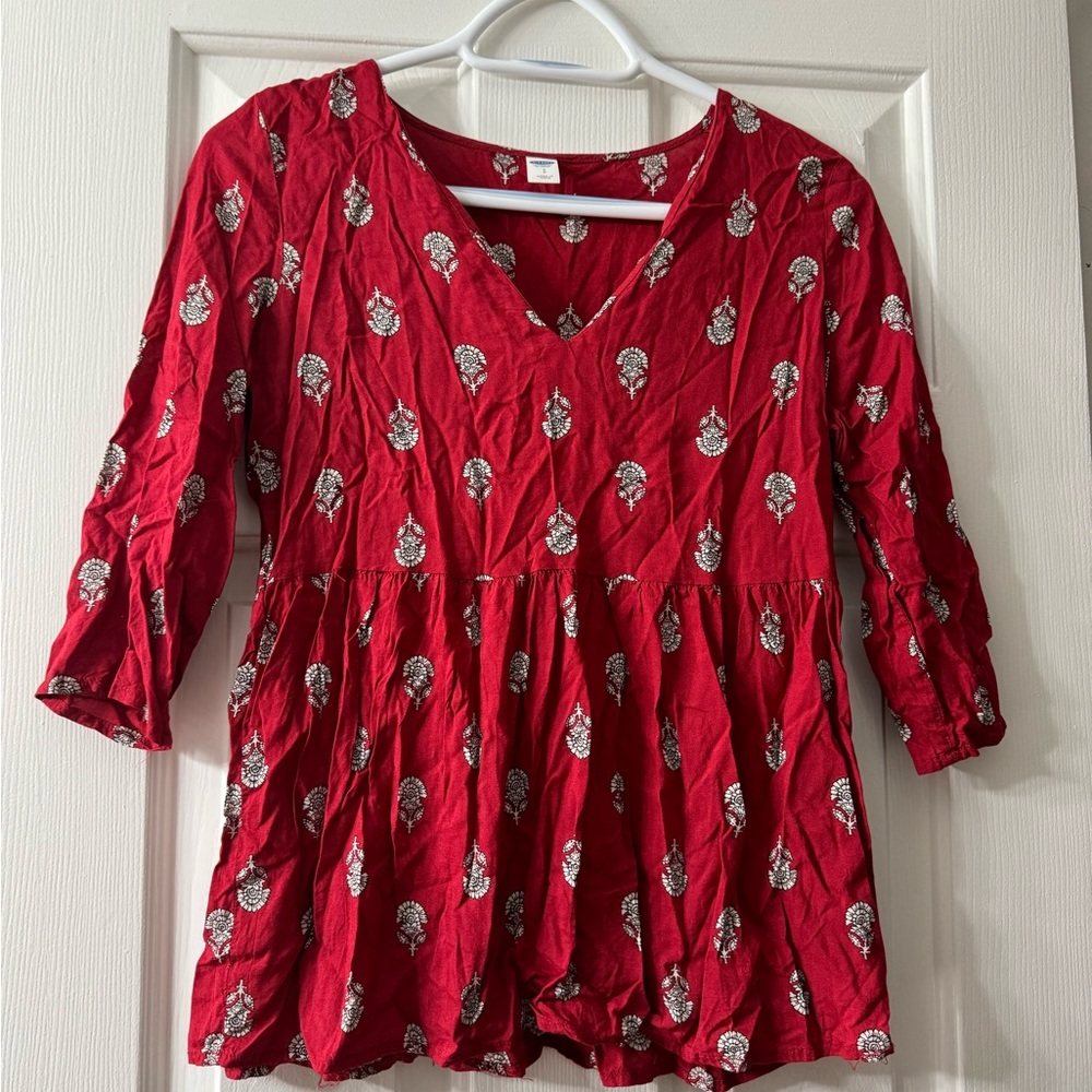 Red Old Navy Top with White Flowers